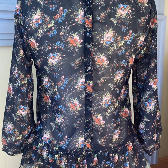 Beautiful Floral Pins and Needles Blouse Size small - Picture 6 of 11